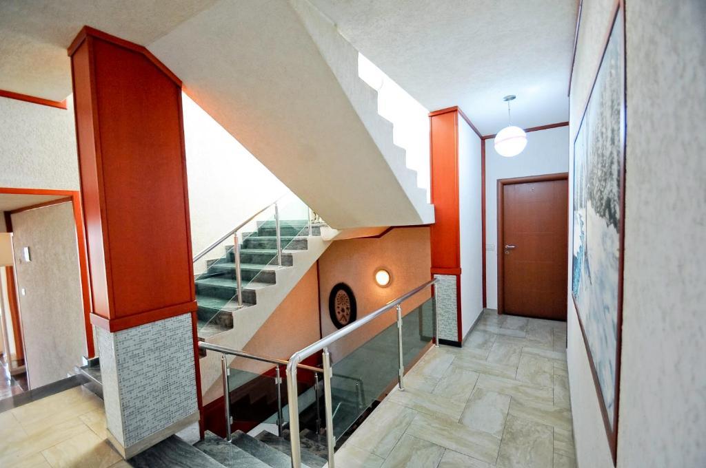Hotel Lubjana Tirana Room photo